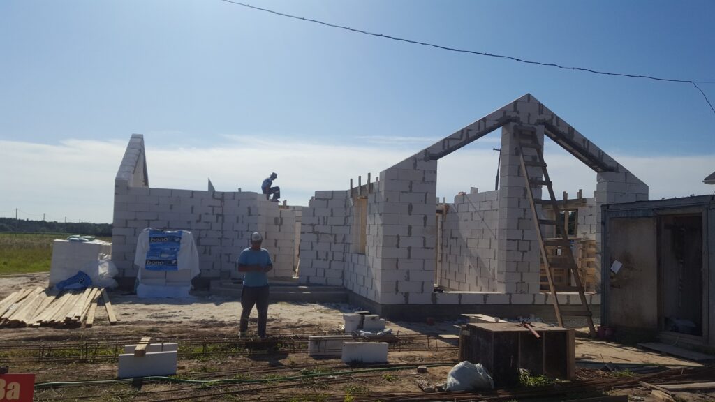 Фото 39 — Дом из глиносоломенных блоков: экологичные решения