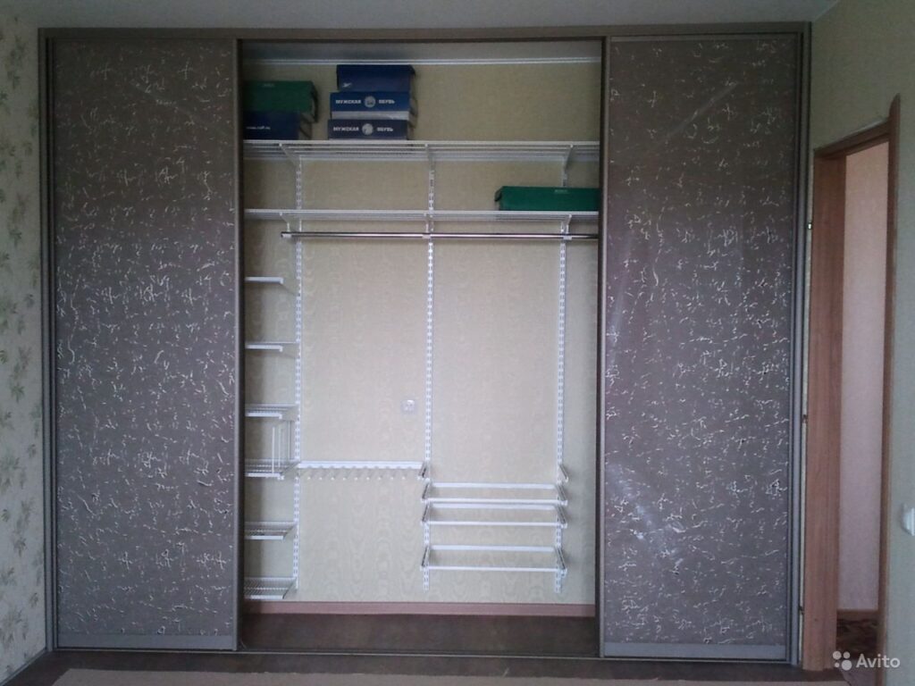 Фото 55 — Работы по установке встроенного шкафа в спальне