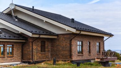 Photo of Дом из глинистого кирпича: технологии и этапы работ